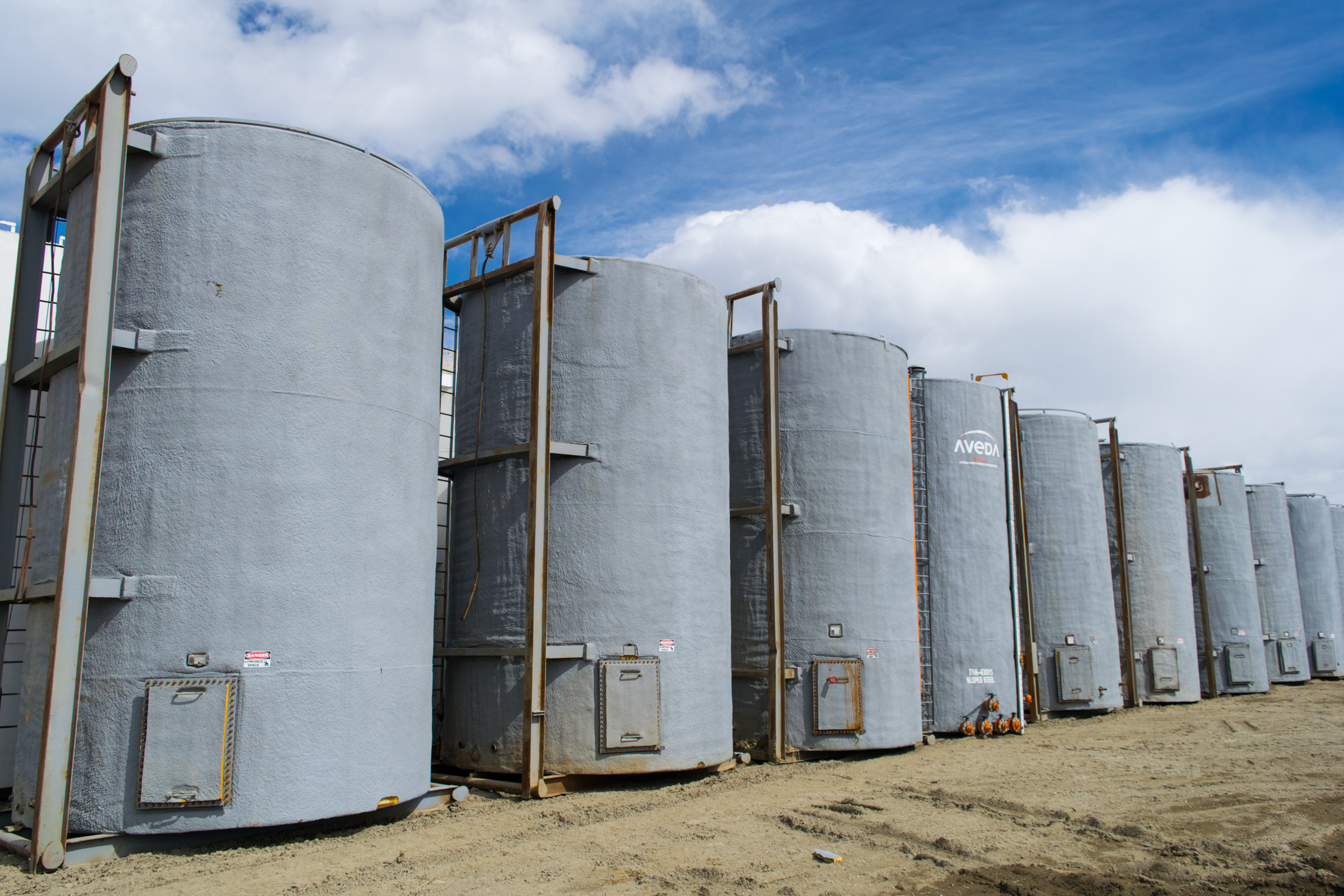 400 BBL Insulated Internally Coated Tanks