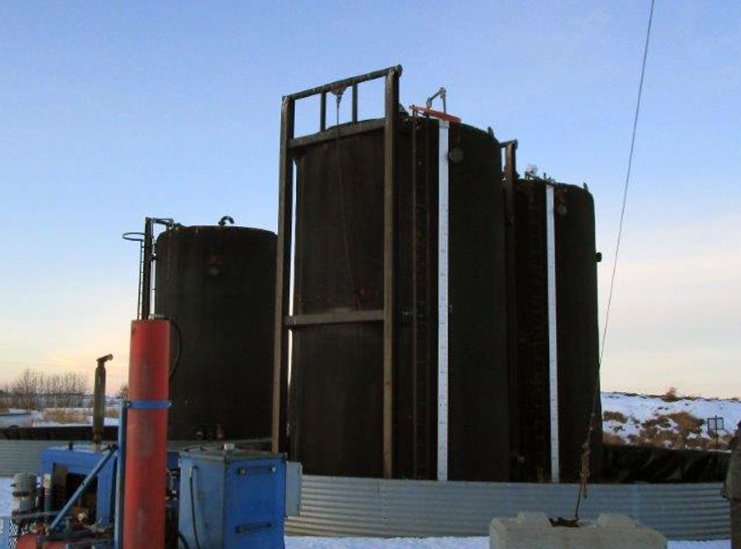 400 BBL Double Wall Coated Tanks Complete with Vault